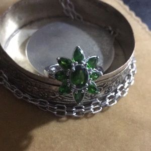 Floral design sterling silver w/ Russian diopside